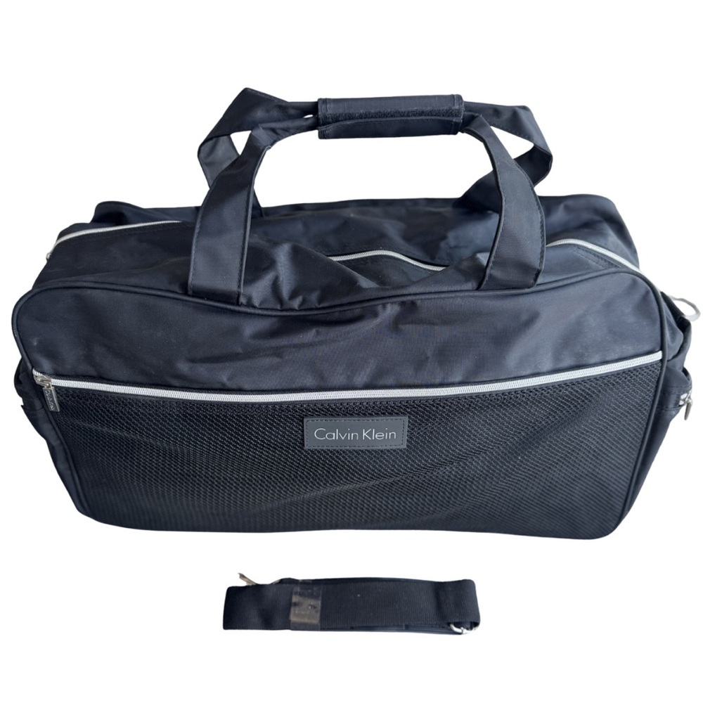 Calvin Klein Vinyl Mesh Weekender Duffel Bag New Strap 20x11x8 EUC Video